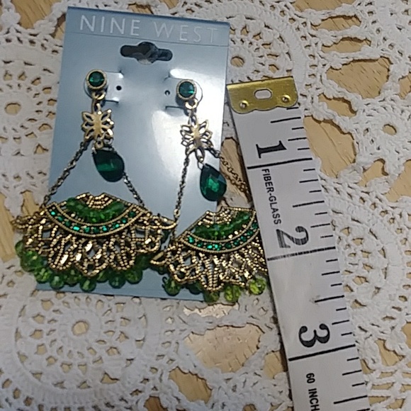 Deep green and gold nine west Earrings NWT - Picture 4 of 4